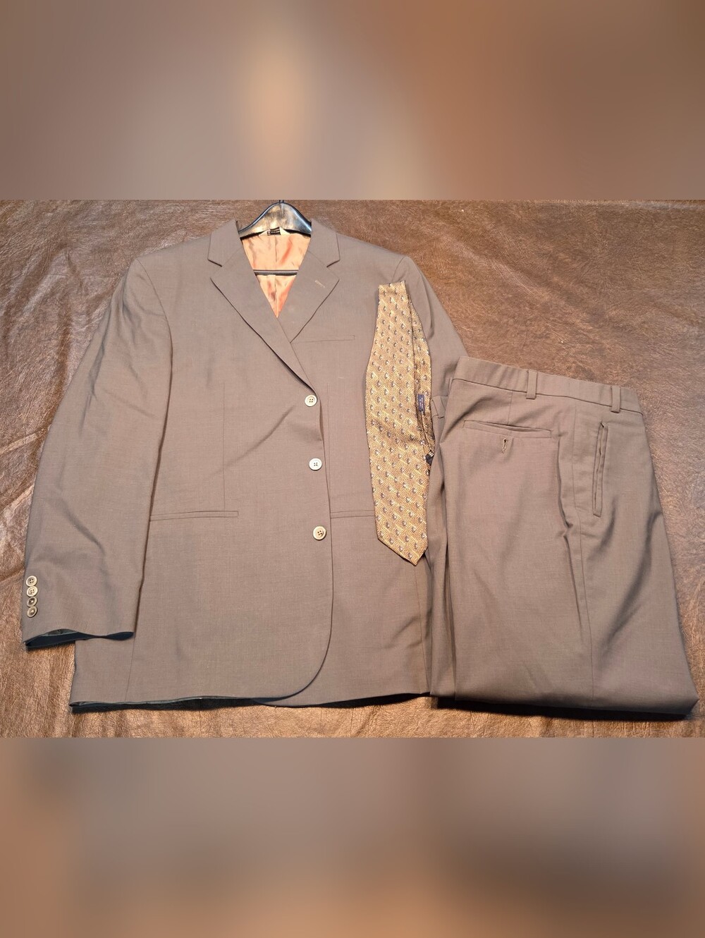 Wool Blend Suit Jacket And Pants With 100% Silk Tie